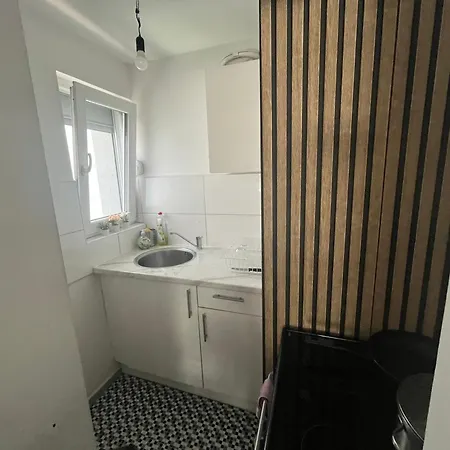 2 In Obertürkheim Apartamento *