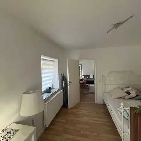 2 In Obertürkheim Apartamento *