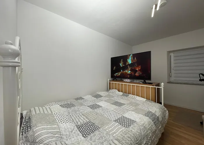 2 In Obertuerkheim *